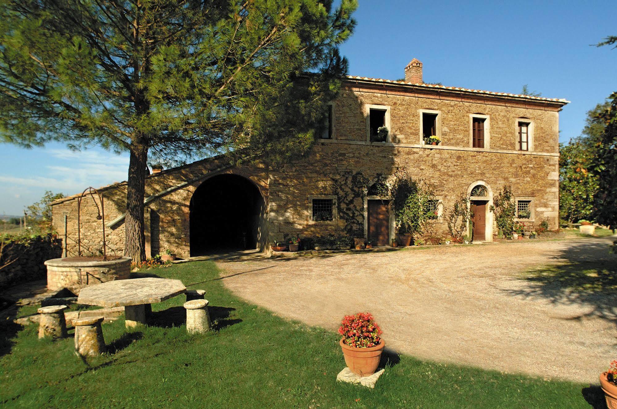 Agriturismo Tenuta Armaiolo Rapolano Terme Luaran gambar